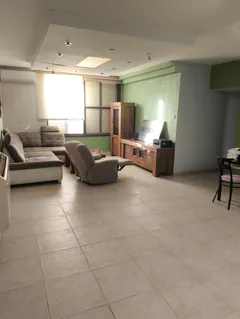 Сдается большая четырехкомнатная квартира с крышей и кондиционерами