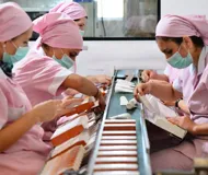 Работа на заводе косметики в Петах Тикве с высокой зарплатой